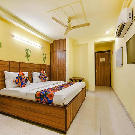 Fabhotel Ishtara Auberge - Nr Yashobhoomi Convention Centre นิวเดลี ภายนอก รูปภาพ