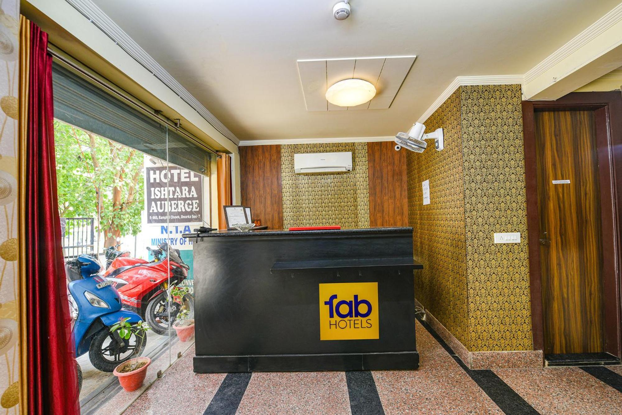 Fabhotel Ishtara Auberge - Nr Yashobhoomi Convention Centre นิวเดลี ภายนอก รูปภาพ