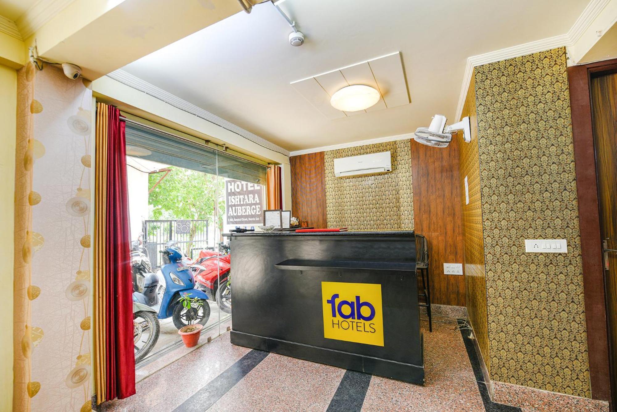 Fabhotel Ishtara Auberge - Nr Yashobhoomi Convention Centre นิวเดลี ภายนอก รูปภาพ